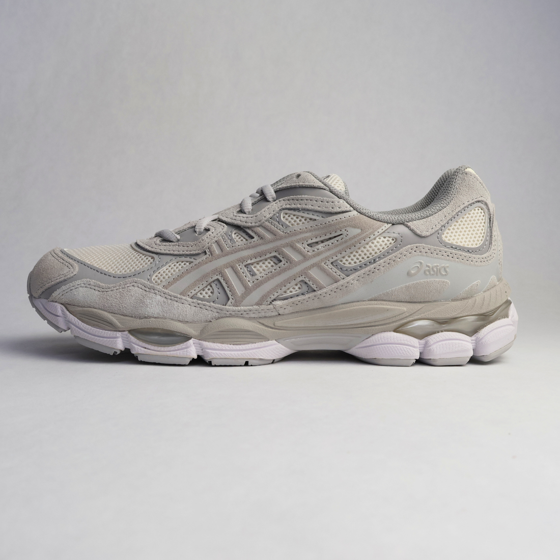 ASICS Gel-NYC Cream Cloud Grey: outfits &amp; styling inspiratie