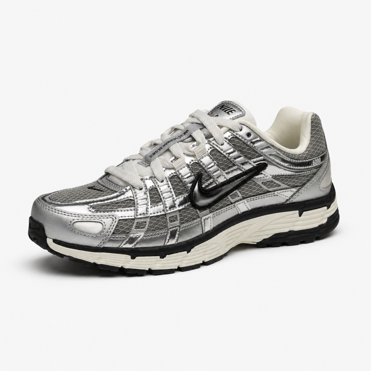 Nike P-6000 Silver Metallic - zijaanzicht schuin