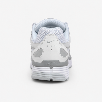 Nike P-6000 Summit White - achterkant